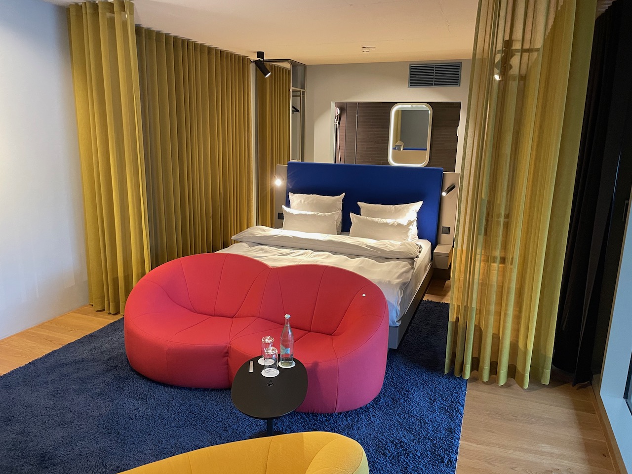 Drei Jahre b’mine Düsseldorf: Innovatives Hotelkonzept etabliert sich erfolgreich im Markt