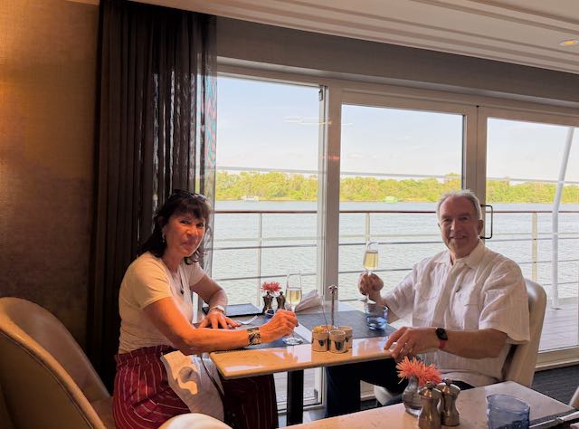 Riverside Mozart mit mehreren gastronomischen Erlebniswelten